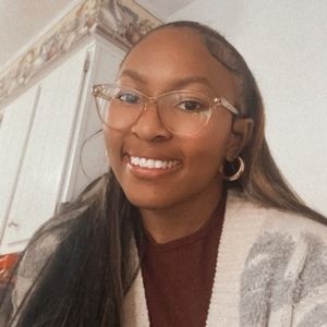 Meet your Posher, Deauna